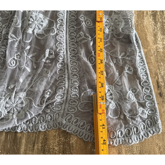 POL Kimono Duster Womens One Size Embroidered Floral Lace Gray Festival - Picture 6 of 8